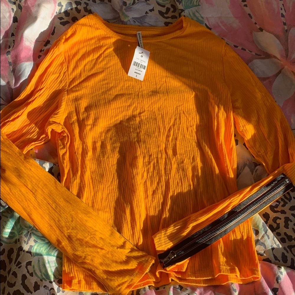 Long sleeve knit zipper shirt brand new LF